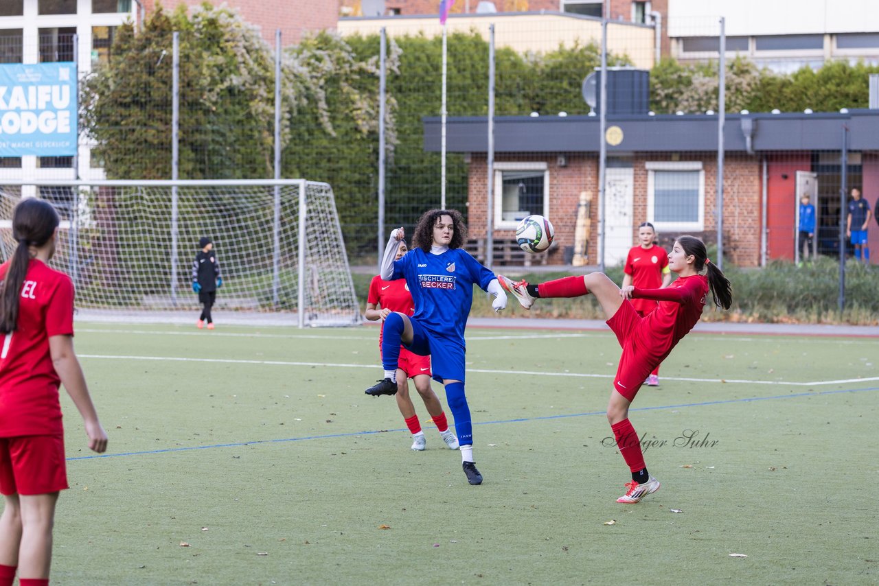 Bild 310 - wCJ Eimsbuettler TV - FC Rosengarten : Ergebnis: 2:0